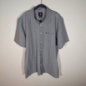 Quicksilver Men's Blue & White Checked Button Up Short Sleeve Shirt Size Large